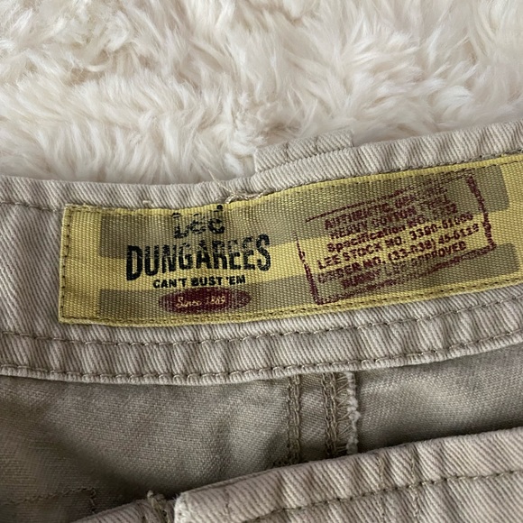 LEE DUNGAREES CACKIE CARGO SHORTS 34 - Picture 2 of 5